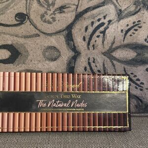Too Faced The Natural Nudes Eyeshadow Palette